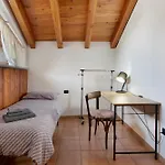 Tra Montagna E Citta -