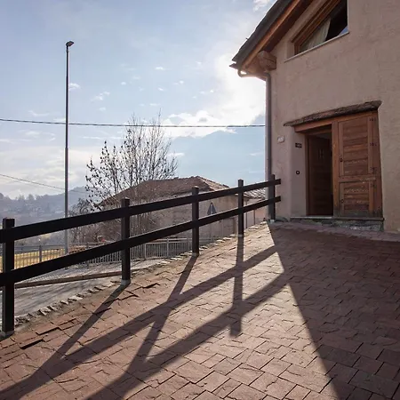 Tra Montagna E Citta - דירה