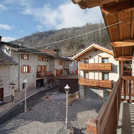 דירה Tra Montagna E Citta - אאוסטה