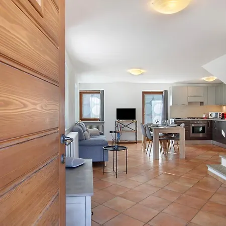Tra Montagna E - Appartement *