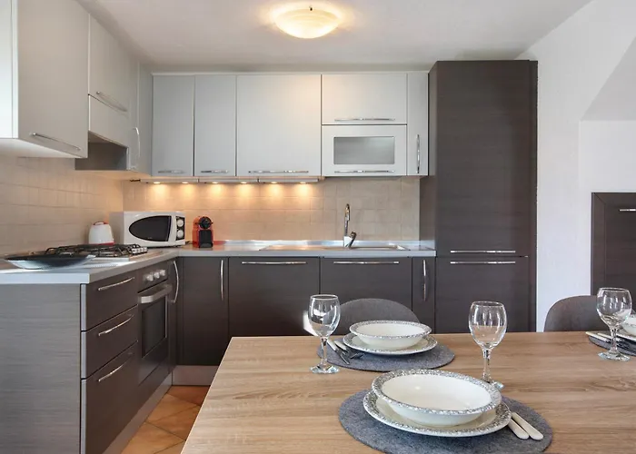 Tra Montagna E Citta - Apartment *