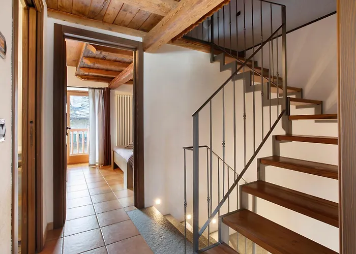 Appartamento Tra Montagna E - *