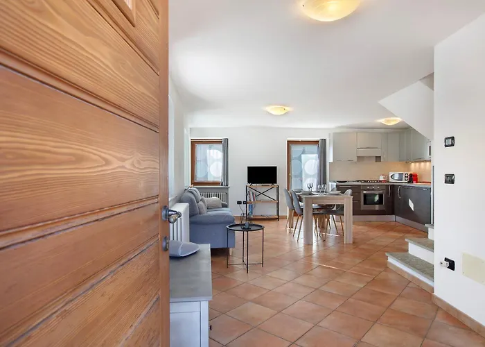 Tra Montagna E Citta - Aosta